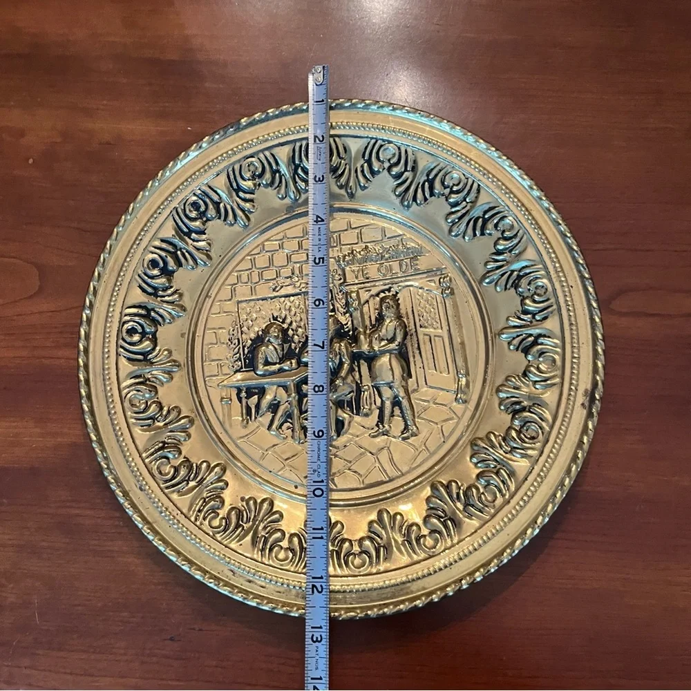 Vintage embossed brass plates wall decor set of 2 Nautical Colonial Pub Scene - Picture 11 of 11